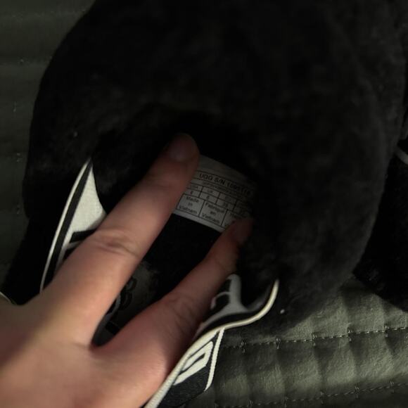 Black ugg faux fur slides - Picture 4 of 4